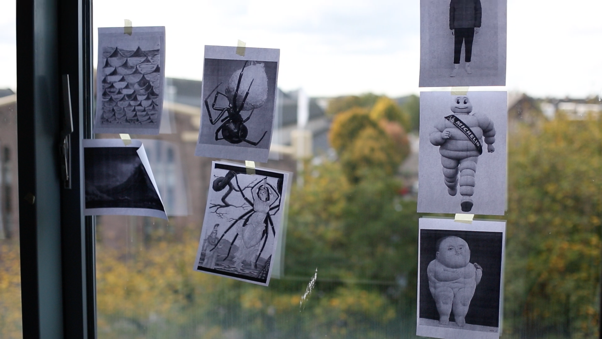 Constellating images: Bilderatlases as a tool to develop criticality towards visual culture