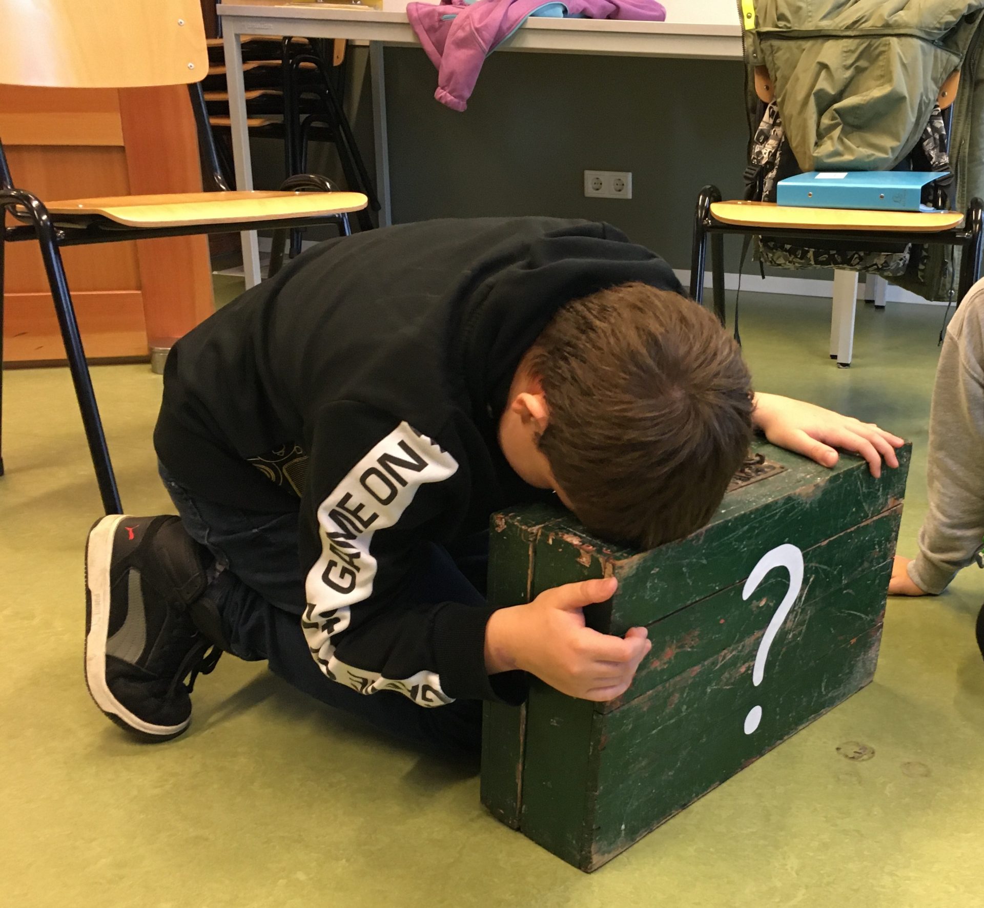 In which situations does curiosity feel welcome? Building test situations with, and for, children aged 8-10 at the Kinderfaculteit Pendrecht